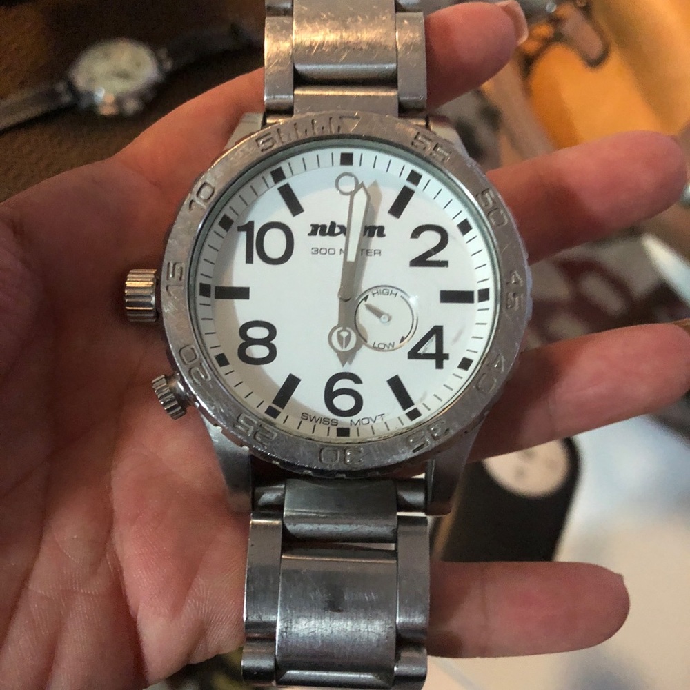 Nixon stainless steel
